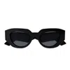 Gucci Geometric Frame Sunglasses In Black