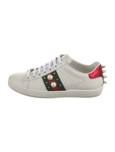 Pre-owned Gucci Faux Pearl Accents Leather Sneakers In White