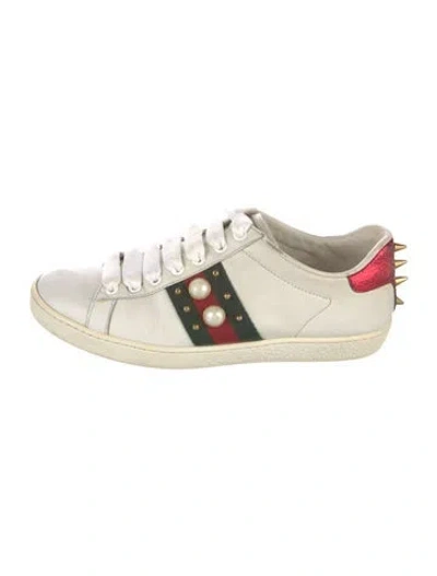 Pre-owned Gucci Faux Pearl Accents Leather Sneakers In White