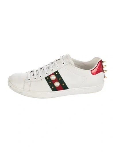 Pre-owned Gucci Faux Pearl Accents Leather Sneakers In White