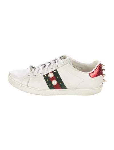 Pre-owned Gucci Faux Pearl Accents Leather Sneakers In White