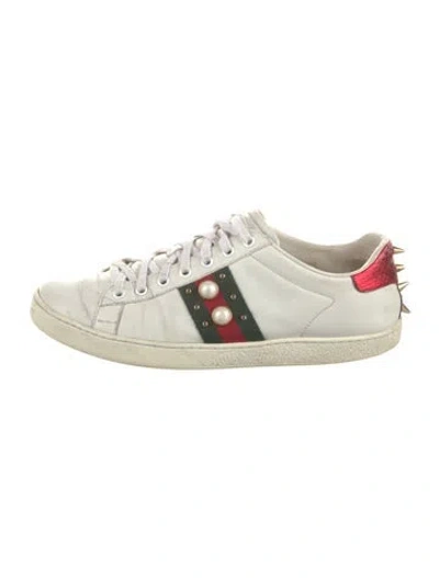 Pre-owned Gucci Faux Pearl Accents Leather Sneakers In White