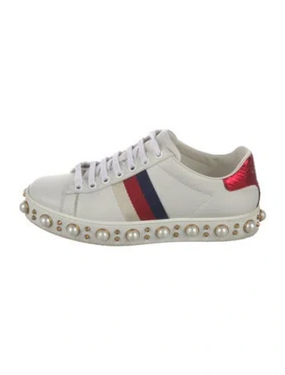 Pre-owned Gucci Faux Pearl Accents Leather Sneakers In White