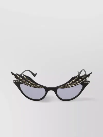Gucci Feline Eye Sunglasses Winged Design In Black