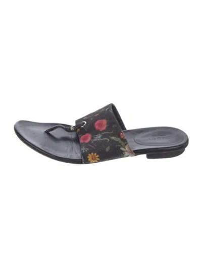 Pre-owned Gucci Flora Print Canvas Slides In Black