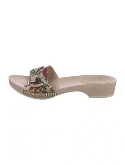 Pre-owned Gucci Flora Print Leather Slides In White