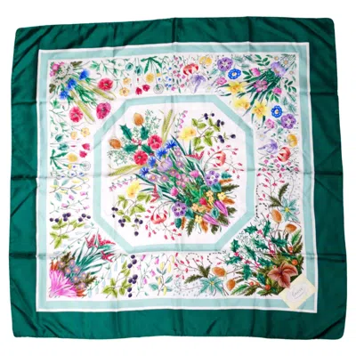 Pre-owned Gucci Floral Bouquet Silk Green & White Scarf
