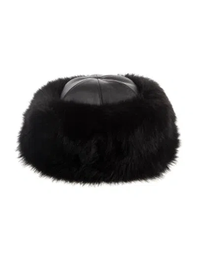 Pre-owned Gucci Fox Fur Cap In Black