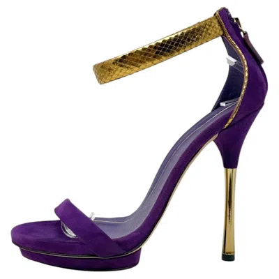 Pre-owned Gucci Frida Giannini Ss 2011 Runway Purple Gold Python Platform Heels 37.5