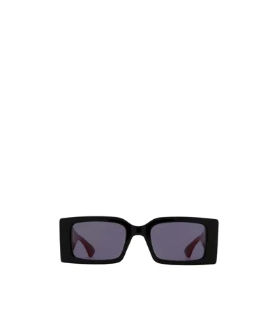 Gucci Full Frame Sunglasses In Black