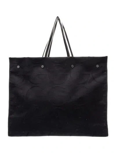 Pre-owned Gucci G Logo Canvas Tote In Black