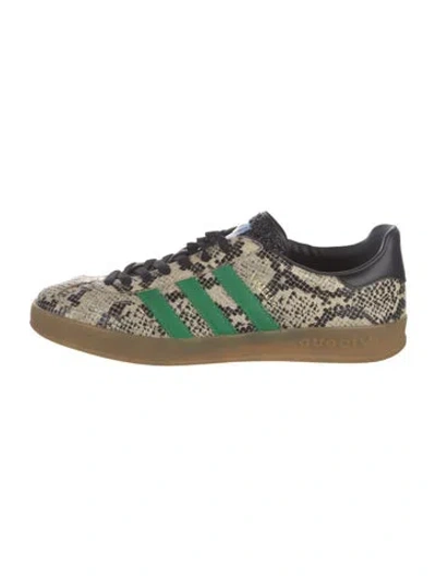 Pre-owned Gucci Gazelle Sneakers In Neutral