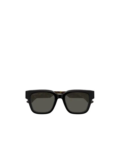 Gucci Geometric Frame Sunglasses In Black