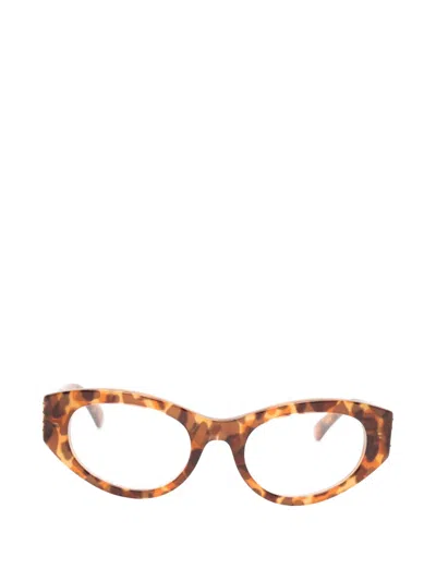 Gucci Geometric Glasses In Brown