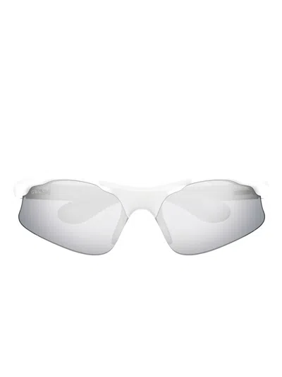 Gucci Geometric Sunglasses In 002 White