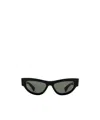 Gucci Geometric Sunglasses In Black