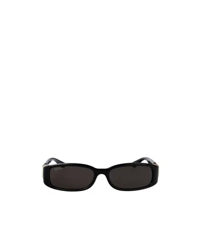 Gucci Geometric Sunglasses In Black