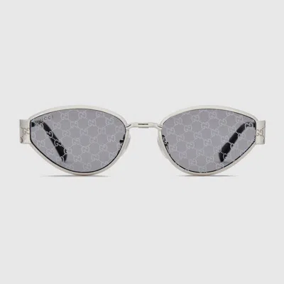 Gucci Geometrical Frame Sunglasses In Silver