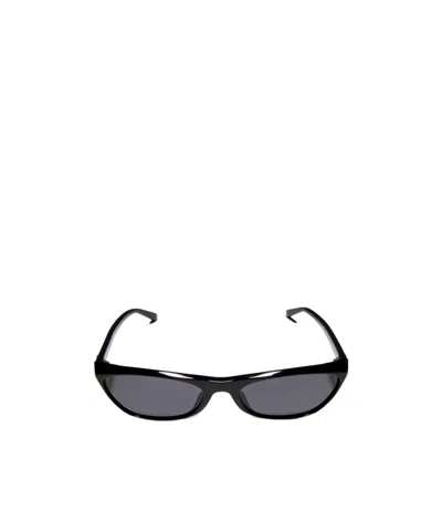 Gucci Geometric-frame Sunglasses In Black
