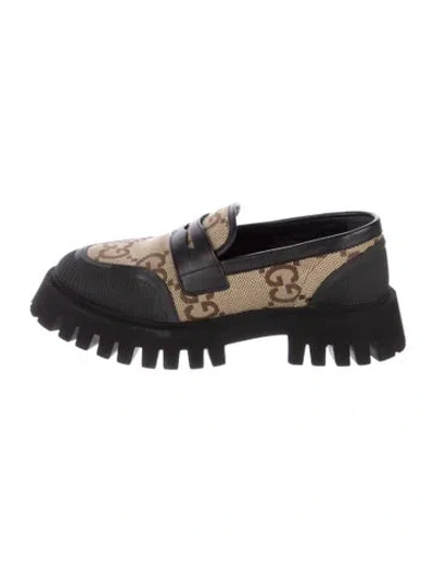Pre-owned Gucci Gg Canvas Canvas Loafers In Neutrals
