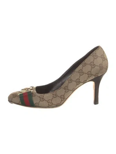 Pre-owned Gucci Gg Canvas Canvas Pumps In Neutral