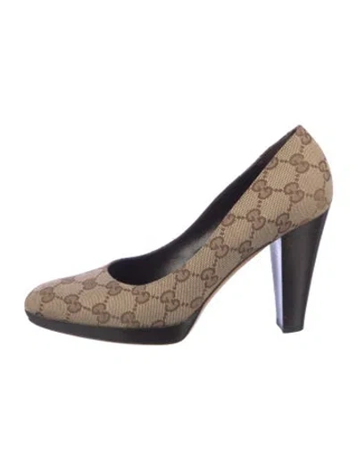 Pre-owned Gucci Gg Canvas Canvas Pumps In Neutral