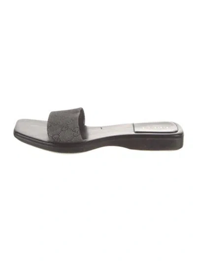 Pre-owned Gucci Gg Canvas Canvas Slides In Black