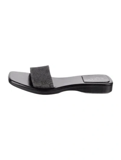 Pre-owned Gucci Gg Canvas Canvas Slides In Black