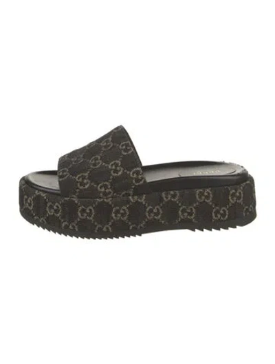 Pre-owned Gucci Gg Canvas Canvas Slides In Black