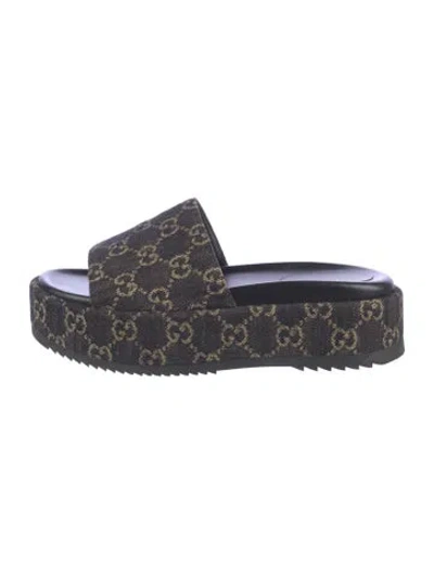 Pre-owned Gucci Gg Canvas Canvas Slides In Black