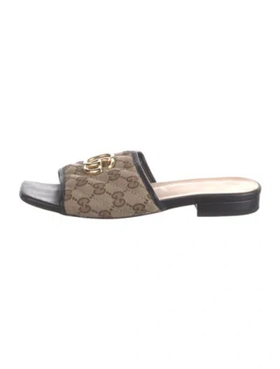 Pre-owned Gucci Gg Canvas Canvas Slides In Neutral