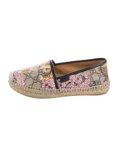 Pre-owned Gucci Gg Canvas Leather Trim Embellishment Espadrilles In Neutral