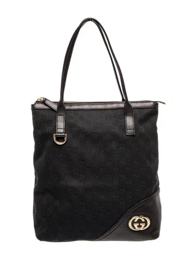 Pre-owned Gucci Gg Canvas Messenger Bag In Black