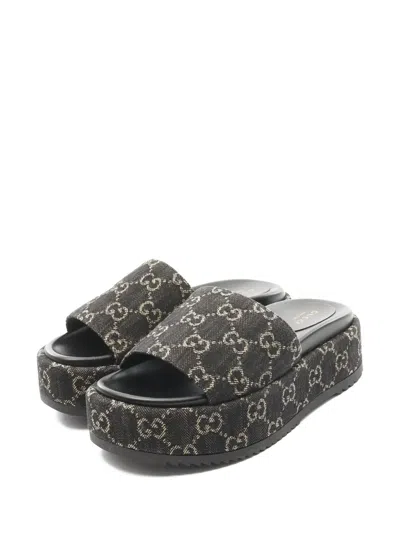 Pre-owned Gucci Gg Canvas Sandals In Black