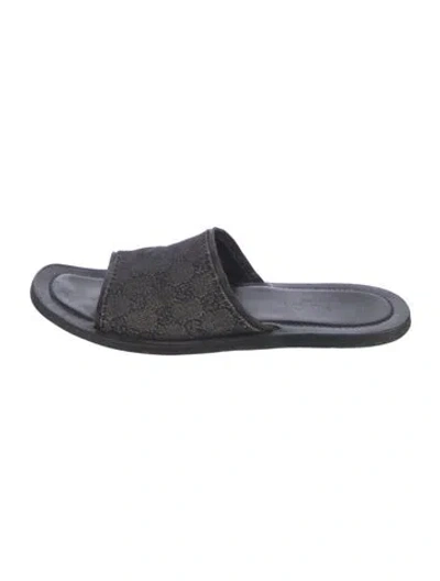 Pre-owned Gucci Gg Canvas Slides In Black