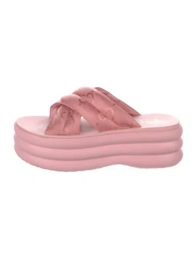 Pre-owned Gucci Gg Canvas Slides In Pink