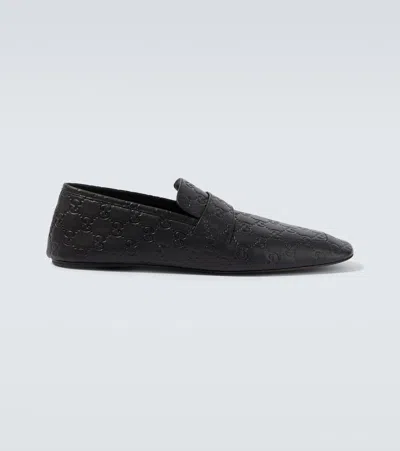 Gucci Leather Loafers Round Toe Embossed Pattern In Black