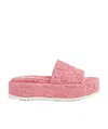Gucci Gg Flatform Slides In Pink