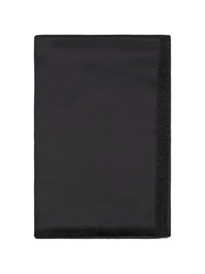 Gucci Gg Fringed Shawl In Black