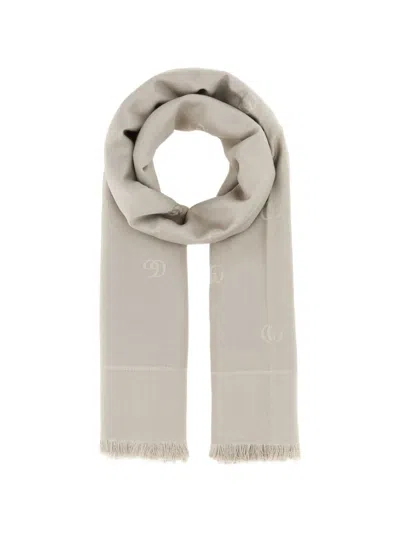 Gucci Gg Jacquard Fringed Scarf In Neutral