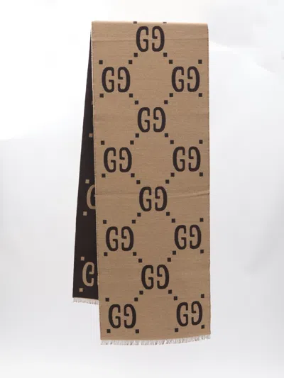 Gucci Gg Jacquard Scarf In Brown