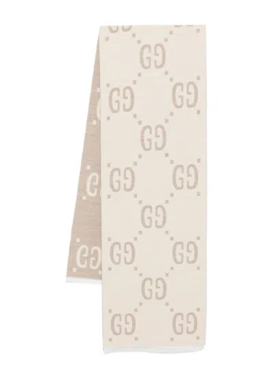 Gucci Gg-jacquard Scarf In Neutrals