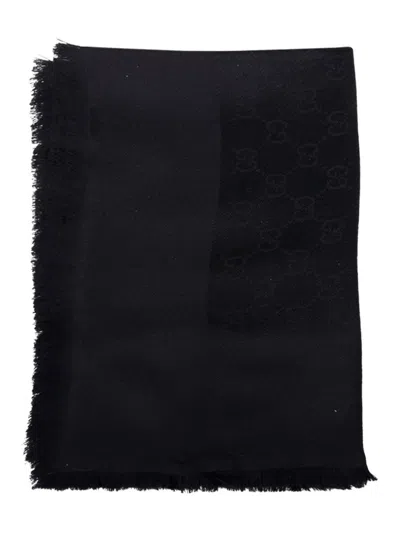 Gucci Gg Jacquard Shawl In Black