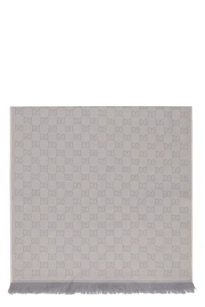 Gucci Gg Jacquard Wool Scarf In Gray