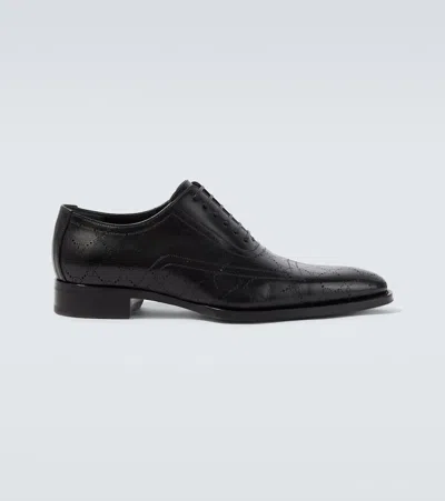 Gucci Gg Perforated Leather Oxford Shoes In Black