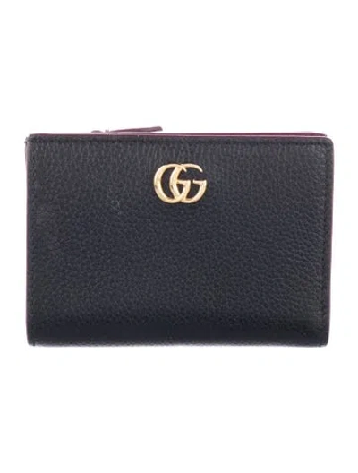 Pre-owned Gucci Gg Logo Leather Compact Wallet In Black