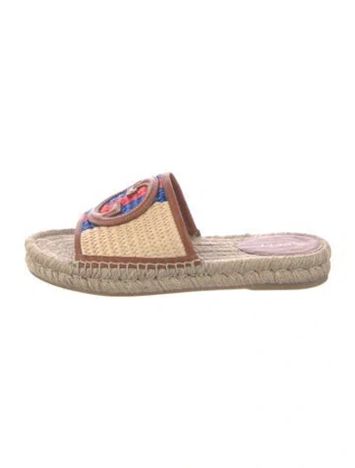 Pre-owned Gucci Gg Logo Raffia Espadrilles In Neutral