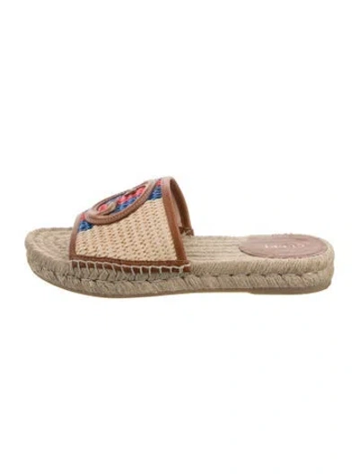 Pre-owned Gucci Gg Logo Raffia Espadrilles In Neutral