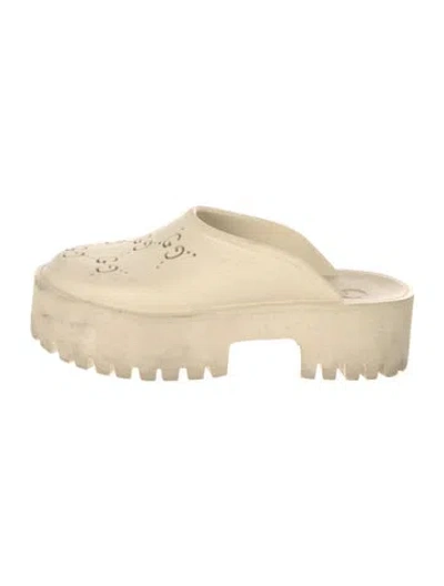Pre-owned Gucci Gg Logo Rubber Mules In Neutral