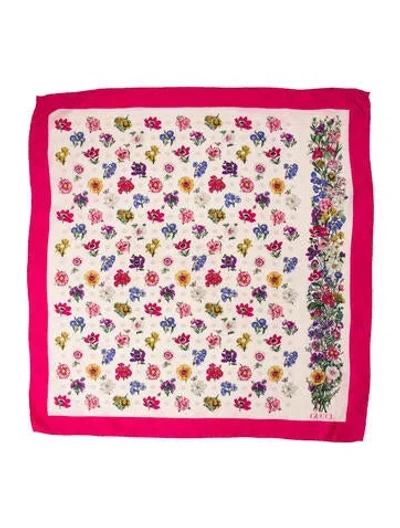 Pre-owned Gucci Gg Logo Scarf In Neutral